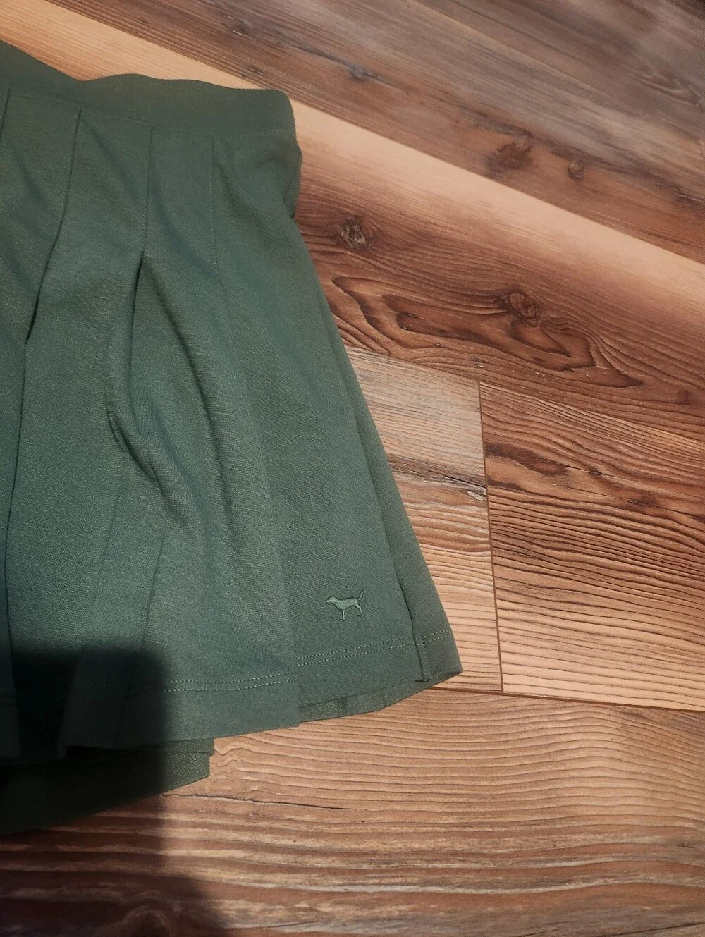 NWT Victoria's Secret Olive Green Pleated Tennis Skirt Size Large